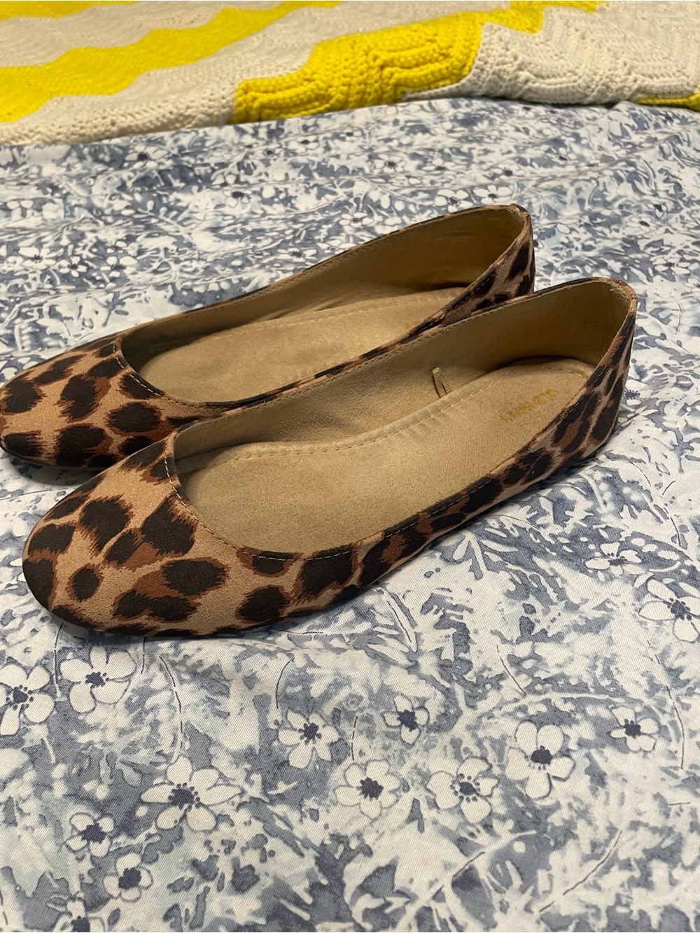 Old Navy Leopard Print Flats in Tan and Black